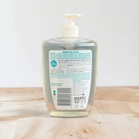Dung dịch vệ sinh phụ nữ cho da nhạy cảm Femfresh Sensitive Wash 600ml - Sản phẩm an toàn, chất lượng từ Costco, Walmart, Chemist Úc