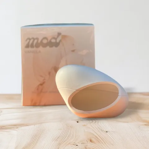 Nước hoa nữ Ariana Grande Mod Vanilla EDP 100ml - Hương thơm ngọt ngào, phong cách hiện đại, quà tặng hoàn hảo cho tín đồ thời trang.