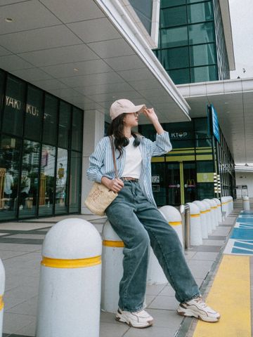 Quần Jean Ống Rộng Nữ Baggy Eo Cao Chất Liệu Cotton Bền Màu Wash Xám - Phong Cách Thời Trang Cực Chất