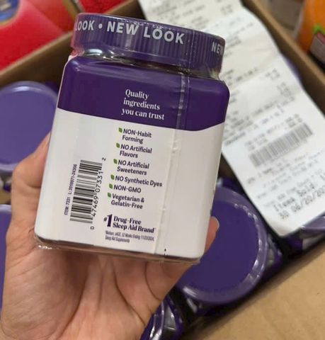 Kẹo Dẻo Ngủ Ngon Natrol 10mg Vị Dâu, Hỗ Trợ Giấc Ngủ Sâu, Khó Ngủ, 90 Viên - Hàng Nhập Mỹ, Dễ Uống, Tự Nhiên