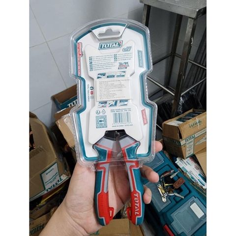 Kìm Lắp Điện Đa Năng 6 Trong 1 Cán Cách Điện 500 Volt Total THTMF286 - Dụng Cụ Thiết Bị Tiện Ích Chất Lượng Cao