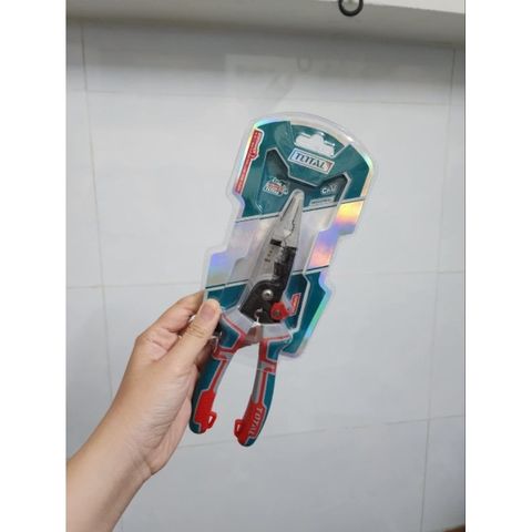 Kìm Lắp Điện Đa Năng 6 Trong 1 Cán Cách Điện 500 Volt Total THTMF286 - Dụng Cụ Thiết Bị Tiện Ích Chất Lượng Cao