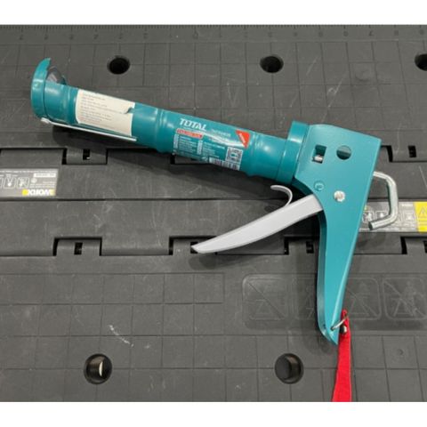 Súng Bắn Keo Silicon Total THT20409 9 Inch - Dụng Cụ Chắc Chắn, Tiện Lợi Cho Công Việc Trám Trét Keo Gắn Kính, Gạch, Nhựa