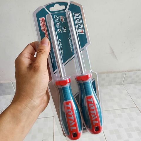 Bộ 2 Tua Vít Total TKSDS0226 - Tua Vít Dẹp và Bake Cán Nhựa Chống Trượt, Thép CR-V Bền Bỉ Siêu Tiện Dụng Cho Gia Đình