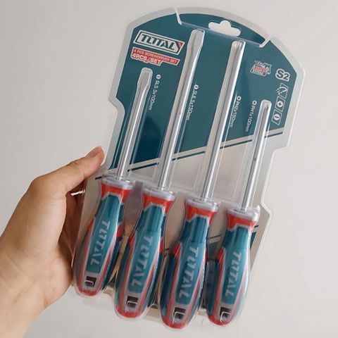 Bộ 4 Tua Vít TOTAL TKSDS0426 - Tua Vít Bake và Dẹp CR-V Chất Lượng Cao, Tay Cầm Chống Trượt, Tiện Dụng cho Sửa Chữa Gia Đình