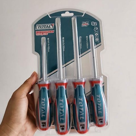 Bộ 4 Tua Vít TOTAL TKSDS0426 - Tua Vít Bake và Dẹp CR-V Chất Lượng Cao, Tay Cầm Chống Trượt, Tiện Dụng cho Sửa Chữa Gia Đình