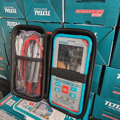 Đồng Hồ Đo Điện Vạn Năng Total TMT475052 - Màn Hình Màu True RMS, Đo AC/DC, NCV, Tụ Điện, Chức Năng Đa Năng cho Thợ Điện và DIY
