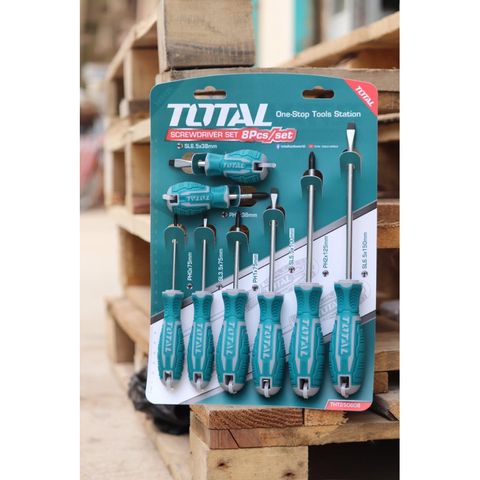 Bộ 8 Tua Vít Cán Cao Su Mềm TOTAL THT250608 - Dụng Cụ Tiện Ích Chất Liệu CR-V, Đầy Đủ Kích Cỡ, Bảo Hành Chính Hãng