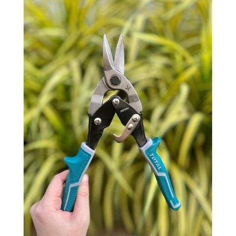 Kéo Cắt Tôn Hướng Trái TOTAL THT521106 - Dụng Cụ Cắt Chuyên Dụng 250mm Cho Thợ Cơ Khí và Xây Dựng