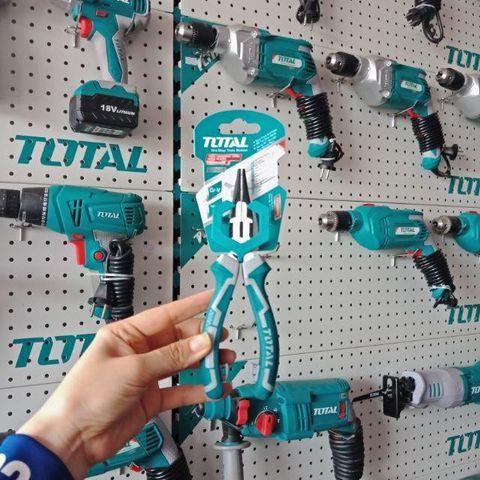 Kìm mũi nhọn 6 inch TOTAL THT220606S - Dụng cụ chuyên dụng bằng thép CR-V chất lượng cao, tiết kiệm sức mạnh tối ưu