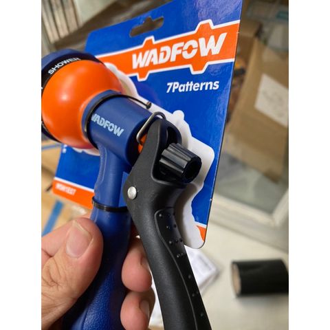 Vòi xịt tưới cây 7 chế độ WADFOW WSN1E07 - Thiết bị tưới cây tiện lợi, tay cầm thoải mái, chất lượng cao từ TOTAL