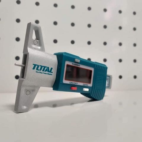 (at8) Thước đo độ sâu điện tử TOTAL TMT332501