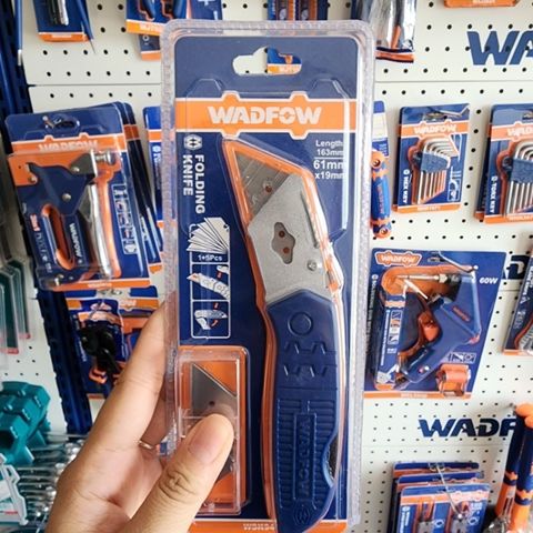 Dao Gập Tiện Dụng WADFOW WSK9419 - Lưỡi 61x19mm Sắc Bén, Thiết Kế Gấp Gọn, Tặng 5 Lưỡi Dự Phòng Chính Hãng