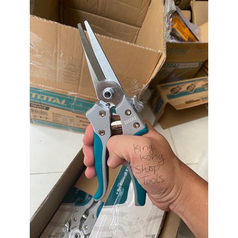 Kéo Tỉa Cành Nhôm 8.5 Inch TOTAL THTP61851 - Dụng Cụ Cắt Cành Hàng Đầu Với Lưỡi Thép Carbon Mạ Crôm