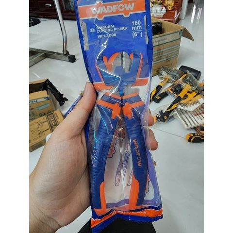 Kìm Cắt Chất Lượng 6 Inch WADFOW WPL3C06 - Thép Carbon Chống Gỉ, Tay Cầm Đa Sắc, Dụng Cụ Tiện Ích cho Thợ Hàn