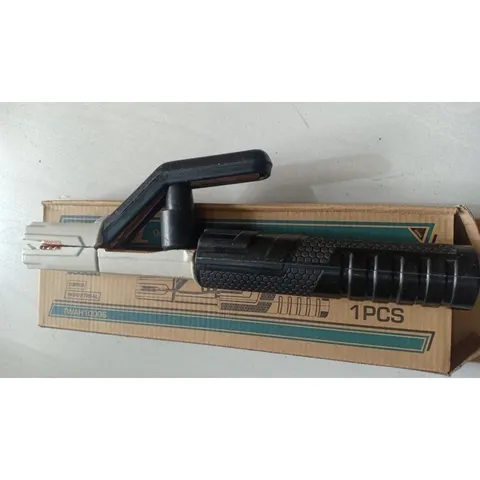 Kìm Hàn 1000A Total TWAH10006 - Dụng Cụ Hàn MMA Chất Lượng Cao, Phụ Kiện Thiết Bị Tiện Ích