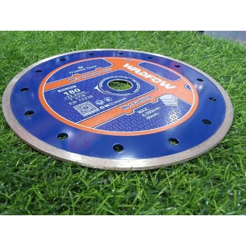 Lưỡi cắt gạch ướt Wadfow 180x22.2mm - Độ bền cao, phù hợp cắt gạch nhanh chóng, bảo hành 6 tháng, đóng gói vỉ đôi tiện lợi.
