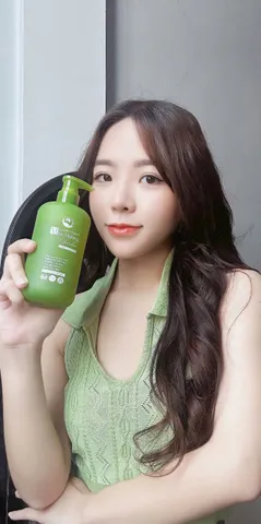 Sữa Tắm Mộc Hương Garden 350ml - Dưỡng Da Mịn Màng, Ngừa Viêm Lỗ Chân Lông, Chiết Xuất Hoa Hồng và Trái Cây Tự Nhiên