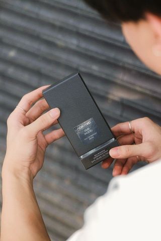 Nước Hoa Unisex Tom Ford Oud Wood 10ml - Hương Gỗ Quý, Sang Trọng, Độc Đáo Cho Cả Nam Và Nữ, Phù Hợp Mọi Dịp
