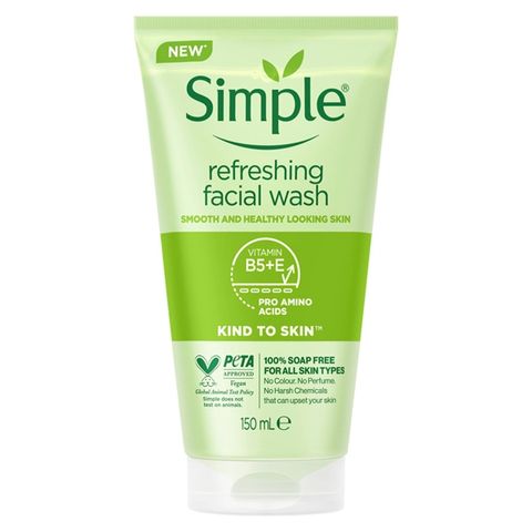 Sữa Rữa Mặt Simple Kind To Skin Refreshing Facial 150M (Mẫu Mới) 300717