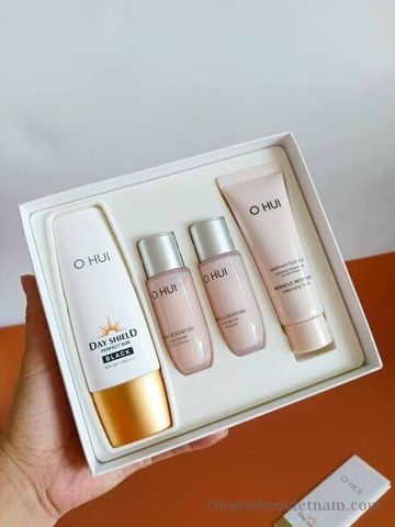 KCN - Set Kem Chống Nắng Ohui Black 