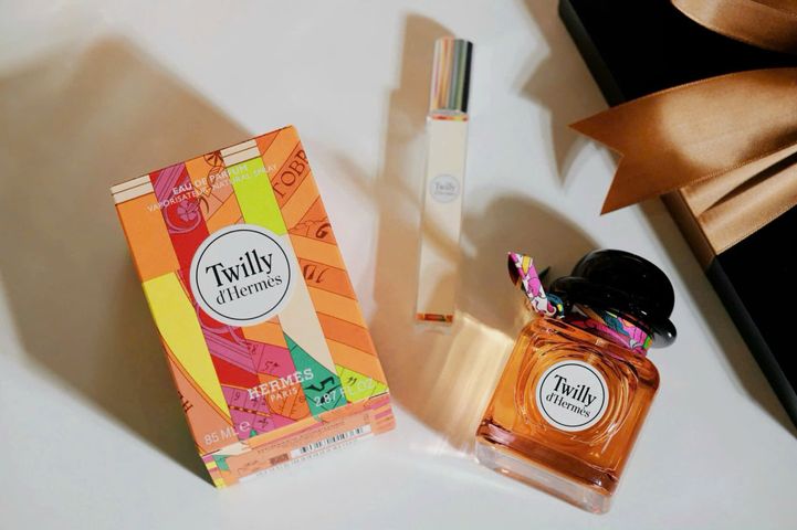 Nước Hoa Hermes Twilly D'Hermes EDP 10ml - Hương Hoa Cỏ Dịu Dàng Cho Nàng - Quà Tặng Phụ Nữ Sang Trọng