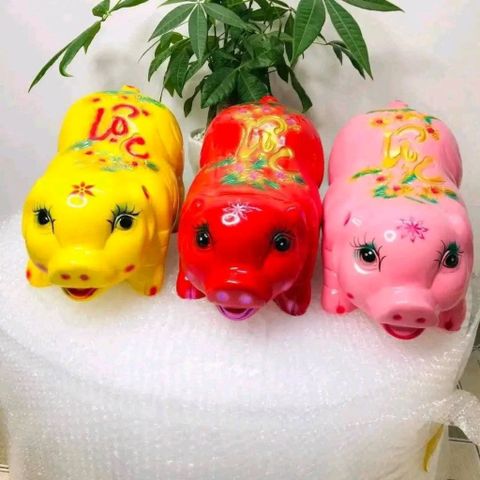 Heo Đất Tiết Kiệm Ngọc Trinh - Lợn Đất Dáng Dài Trang Trí Gia Đình, Quà Tặng Ý Nghĩa, Chất Liệu An Toàn Cho Trẻ Em