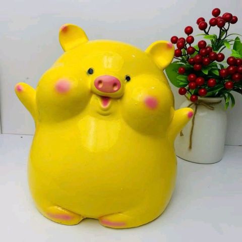 Heo Đất Tiết Kiệm Bánh Bao - Decor Dễ Thương Cho Gia Đình, Quà Tặng Ý Nghĩa, Kích Thước 25x24x20 cm, Màu Vàng, Chất Liệu An Toàn