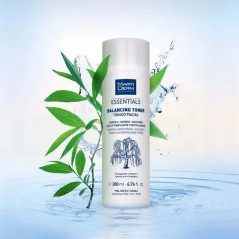 Nước Hoa Hồng MartiDerm Essentials 200ml - Toner Cân Bằng Da Kiểm Soát Dầu, Giảm Mụn Chứa BHA và Vitamin C cho Da Dầu, Hỗn Hợp