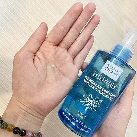 Gel Rửa Mặt MartiDerm Essentials Micellar 200ml - Tẩy Trang, Làm Sạch Sâu Dịu Nhẹ Cho Mọi Loại Da, An Toàn Cho Da Nhạy Cảm