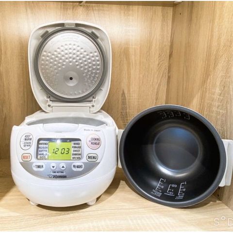 Nồi Cơm Điện Tử Zojirushi NS-ZAQ 1.8L/1.0l 1000W - Công Nghệ Fuzzy Logic, Nấu Nhiều Loại Gạo, Sản Xuất Nhật Bản