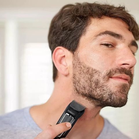 Máy Tỉa Râu Tóc Đa Năng 8 Trong 1 Philips MG3730/15 - Lưỡi Thép Mài Bén, Pin 60 Phút, Bảo Hành 2 Năm, Tiện Dụng Ở Nhà Và Du Lịch