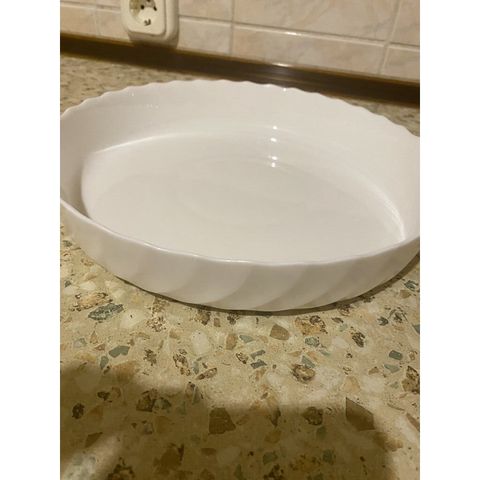 Khay Nướng Thủy Tinh Luminarc Smart Cuisine Trianon 26cm - Chịu Nhiệt Tốt, Dùng Lò Nướng, Lò Vi Sóng, An Toàn Cho Sức Khỏe