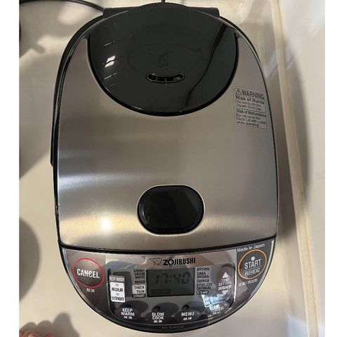 Nồi Cơm Điện Tử Zojirushi NL-GAQ18V-BM 1.8L - Chức Năng Nấu Dinh Dưỡng và Hấp STEAM - Gia Đình Nhỏ Tiện Dụng, Bảo Hành 1 Năm