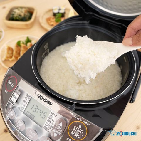 Nồi Cơm Điện Tử Zojirushi 1L NL-GAQ10V-BM 610W - Nấu Cơm Thông Minh, Hấp, Hầm Nhừ Tiện Lợi, Sản Xuất Tại Nhật Bản, Bảo Hành 3 Năm
