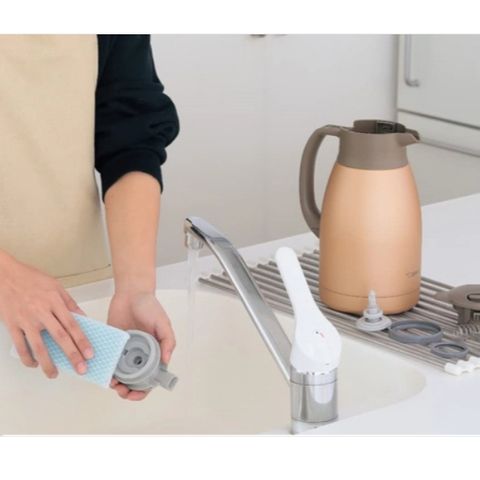 Bình giữ nhiệt Zojirushi 1.9L SH-HC19-NU - Phích giữ nóng lạnh cao cấp, bấm rót tiện lợi, bảo hành 1 năm, thiết kế sang trọng, an toàn sức khỏe.