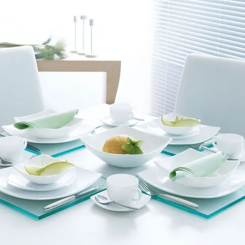 Đĩa thủy tinh Luminarc Quadrato 20cm - An toàn vi sóng & máy rửa bát - Sản xuất Pháp, chất liệu không chì, chống xước, thiết kế hiện đại