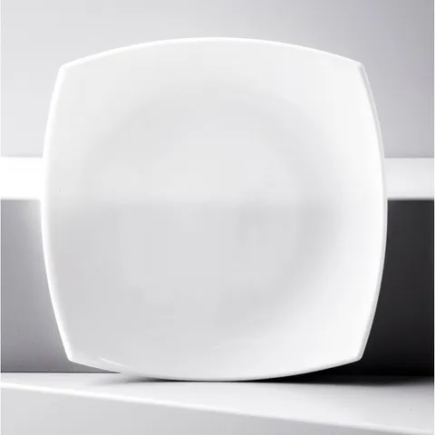 Đĩa Thủy Tinh Đựng Thực Phẩm Luminarc Quadrato 26cm - An Toàn Cho Lò Vi Sóng, Sản Xuất Tại Pháp, Chống Xước Và Chịu Nhiệt Tốt
