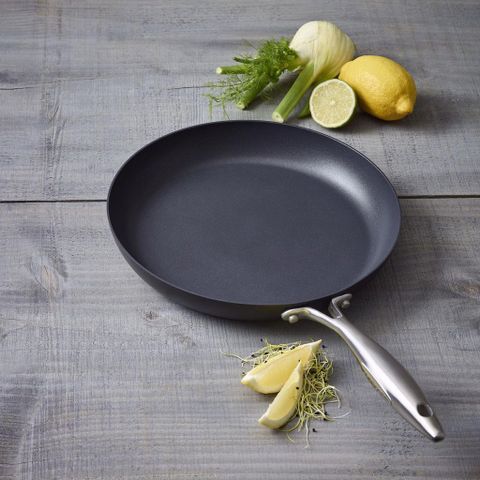 Chảo Chống Dính Scanpan Pro IQ 28cm - Cao Cấp, An Toàn, Bảo Hành 3 Năm, Chất Liệu Nhôm Đúc, Dễ Dàng Vệ Sinh, Sản Xuất Đan Mạch