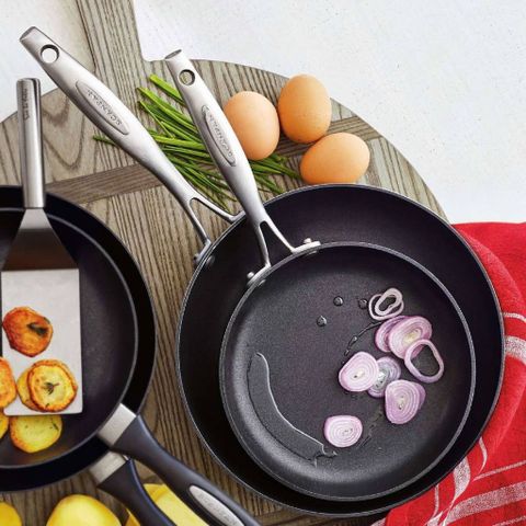 Chảo Chống Dính Scanpan Pro IQ 28cm - Cao Cấp, An Toàn, Bảo Hành 3 Năm, Chất Liệu Nhôm Đúc, Dễ Dàng Vệ Sinh, Sản Xuất Đan Mạch