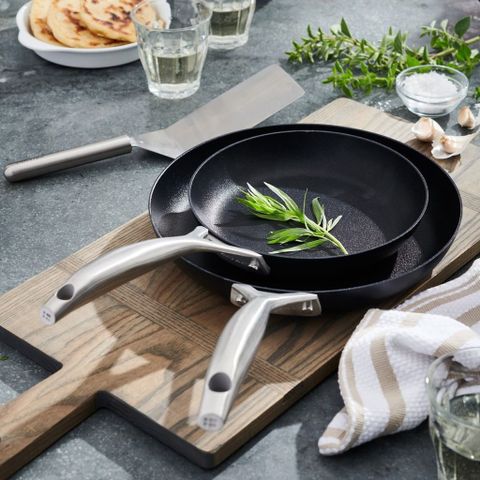 Chảo Chống Dính Scanpan Pro IQ 28cm - Cao Cấp, An Toàn, Bảo Hành 3 Năm, Chất Liệu Nhôm Đúc, Dễ Dàng Vệ Sinh, Sản Xuất Đan Mạch