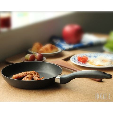 Chảo Chống Dính Scanpan IQ 20cm - An Toàn Sức Khỏe, Bảo Hành 3 Năm, Thiết Kế Hiện Đại, Phù Hợp Mọi Loại Bếp, Made in Denmark