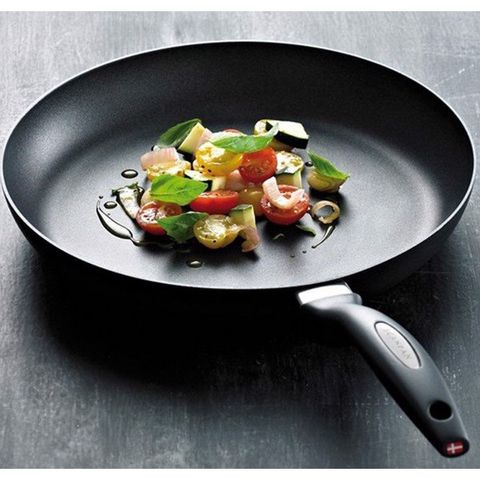 Chảo Chống Dính Scanpan IQ 28cm - Hàng Chính Hãng, Chịu Nhiệt, Dùng Cho Bếp Từ, Bảo Hành 3 Năm, An Toàn Cho Sức Khỏe