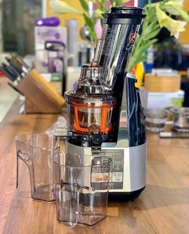 Máy Ép Trái Cây Caso SJW550 - Thiết Kế Hiện Đại, Công Suất 240W, Đường Ống 75mm, Lọc Kĩ, Không BPA, Dễ Dàng Vệ Sinh