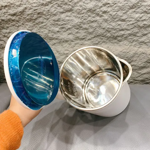 Ấm đun nước siêu tốc SKYWORTH S139 - Dung tích 2L, Ruột inox 304, Thiết kế hiện đại, Đun sôi chỉ trong 5 phút, Tiện lợi cho gia đình