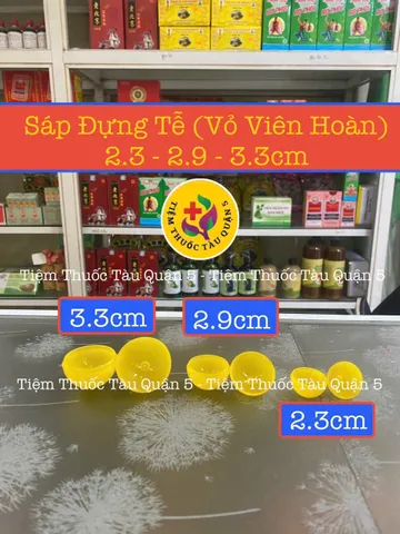 Sáp Nhựa Đựng Thuốc Tễ 1kg - Hàng Việt Nam, Bao Gồm 3 Kích Cỡ 2.3cm, 2.9cm, 3.3cm - Tiện Dụng Cho Bánh Bèo Lì Xì, Thăm Chơi Sổ Xố