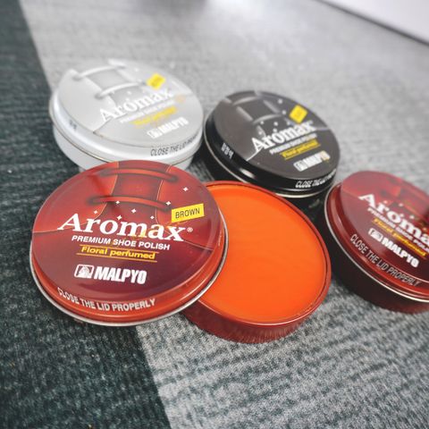 Combo Xi Đánh Giày Aromax Cao Cấp - Bảo Vệ Da Giày, Đón Gót Thủ Công Sừng Bò Nhập Khẩu, Dễ Dàng Sử Dụng