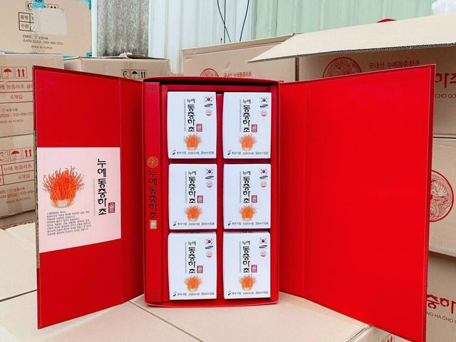 Nước Đông Trùng Hạ Thảo Nongzinsicphum Hàn Quốc Hộp Giấy Đỏ 60 Gói - Tăng Cường Đề Kháng và Cải Thiện Sức Khỏe
