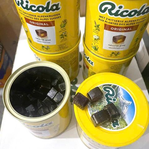 Viên Ngậm Giảm Ho Ricola 250g - Hỗ Trợ Dịu Họng Tự Nhiên, Không Đường, Dễ Dùng Cho Trẻ Em và Người Tiểu Đường