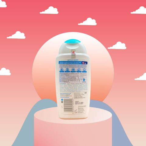 Dung dịch vệ sinh phụ nữ Femfresh Active Wash 250ml - Giải pháp tươi mát cho phái đẹp năng động, không dị ứng, an toàn hàng ngày